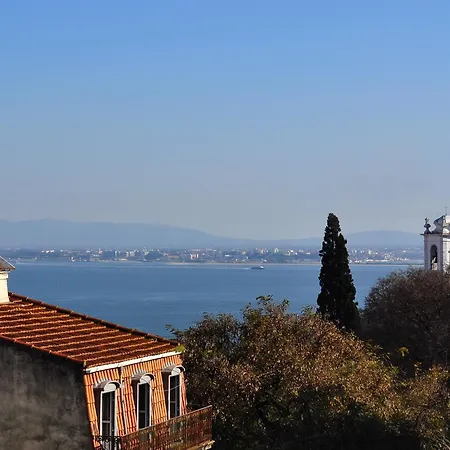 Hello Castelo Апартаменты *